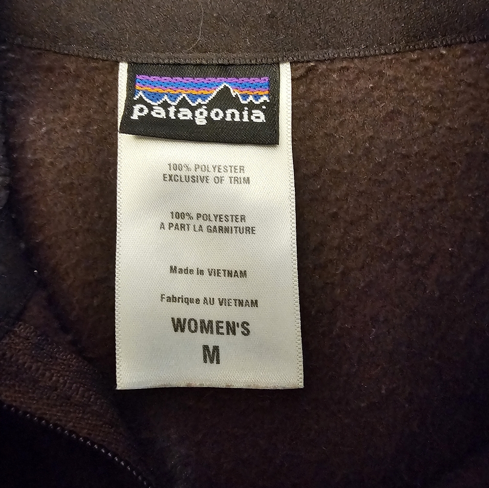 Patagonia Medium Quarter Zip - Picture 3 of 4